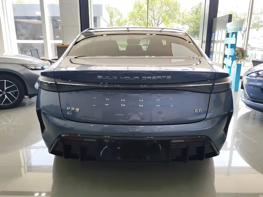 BYD Seal — миниатюра 5