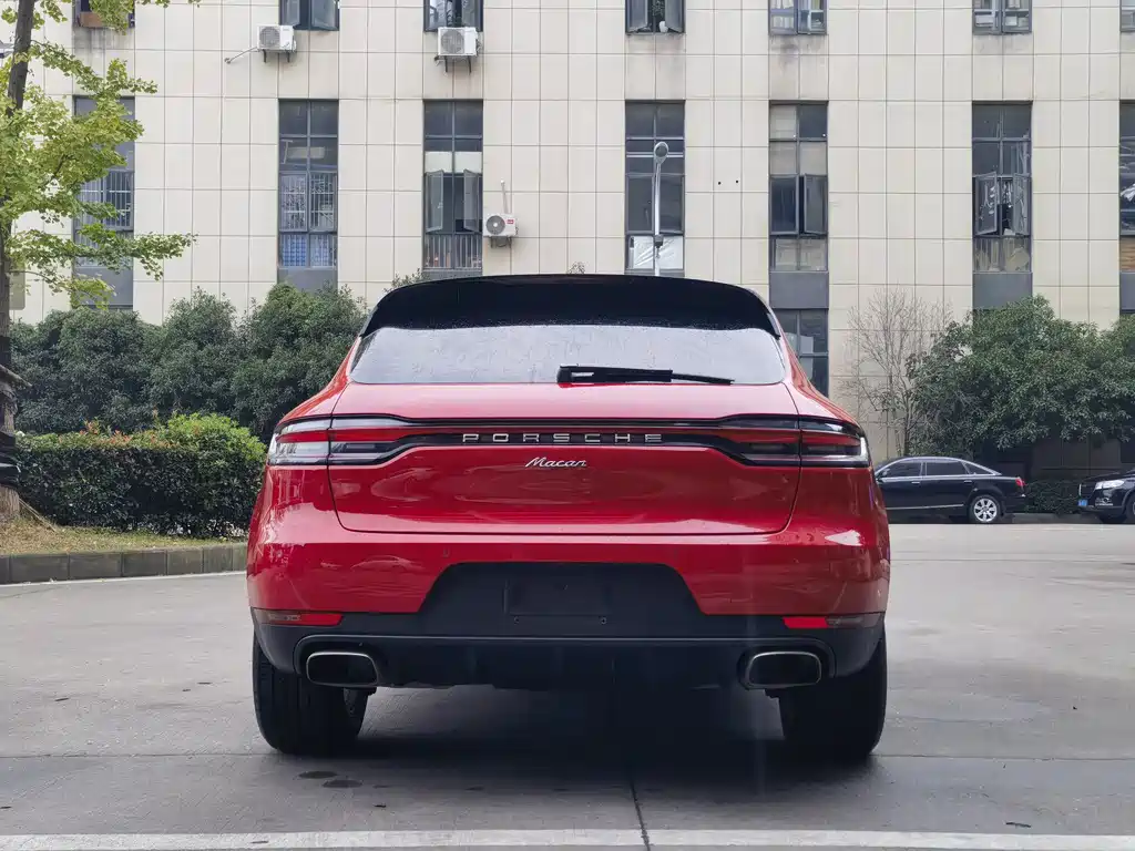 Porsche Macan — миниатюра 8