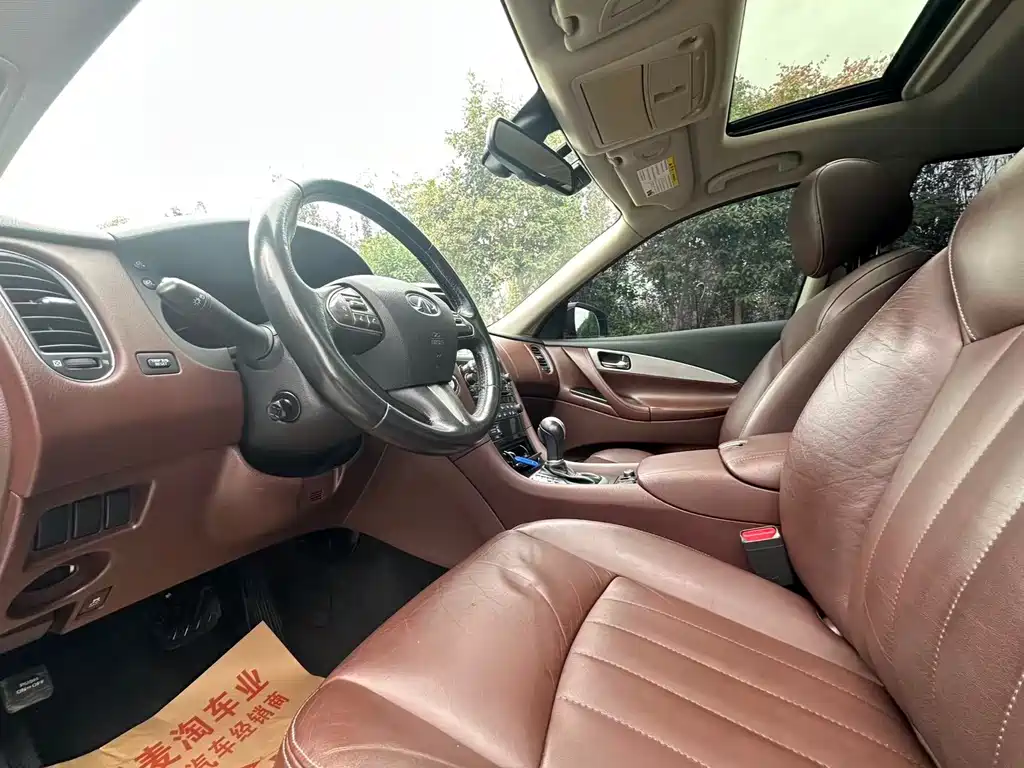Infiniti QX50 — миниатюра 8