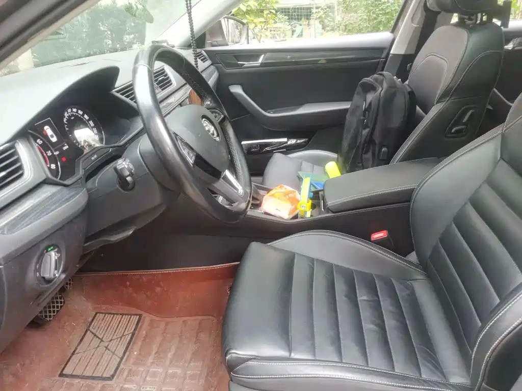Skoda Superb — миниатюра 11