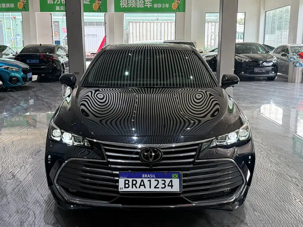 Toyota Avalon — миниатюра 3
