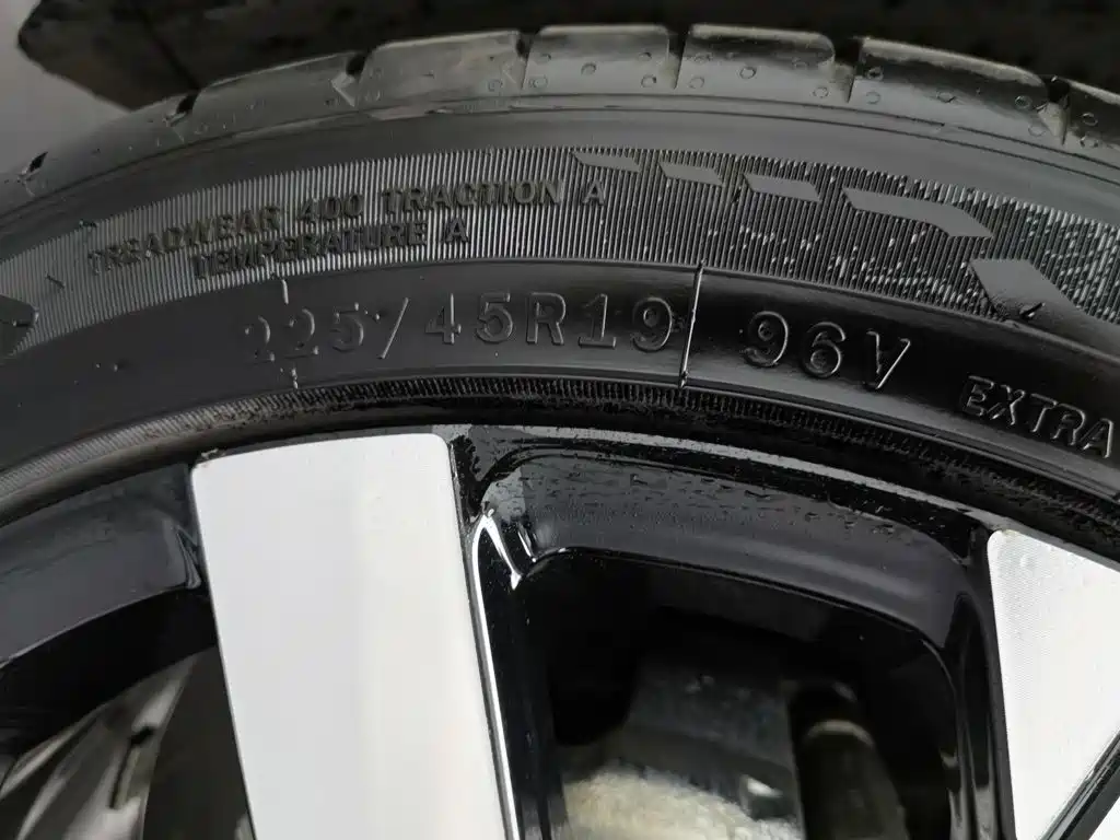 Geely Icon — миниатюра 24