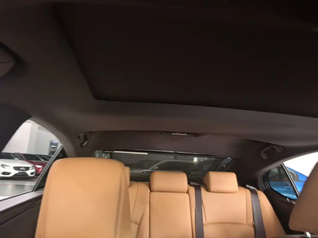 Lexus ES — миниатюра 18