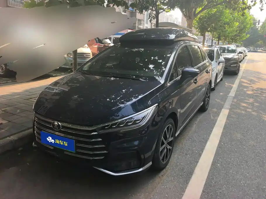 BYD MAX New Energy