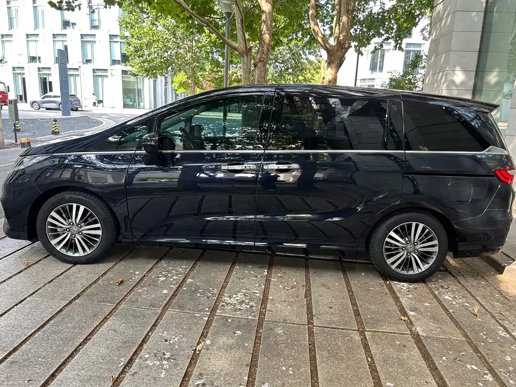 Honda Odyssey — миниатюра 7