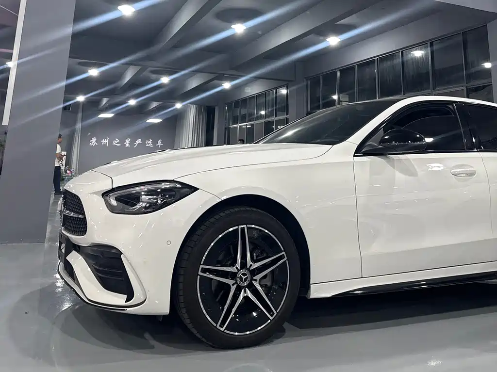 Mercedes-Benz C-Class — миниатюра 7