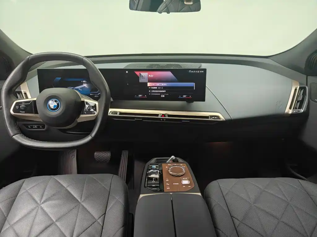 BMW iX — миниатюра 11