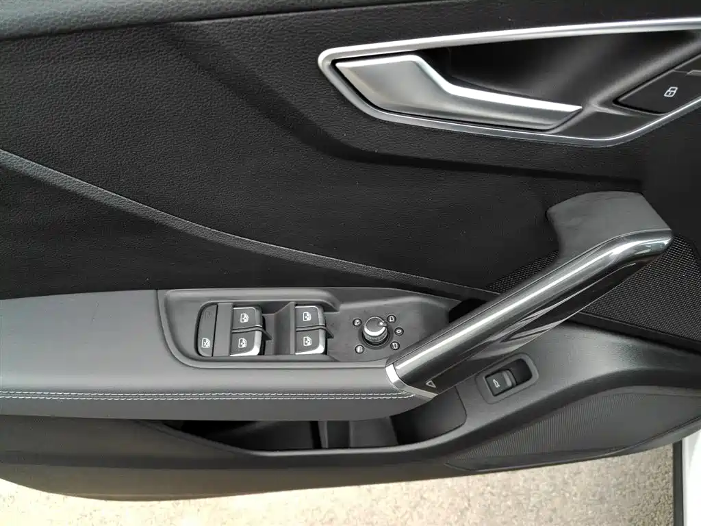 Audi Q2L 2024 35TFSI Fashion