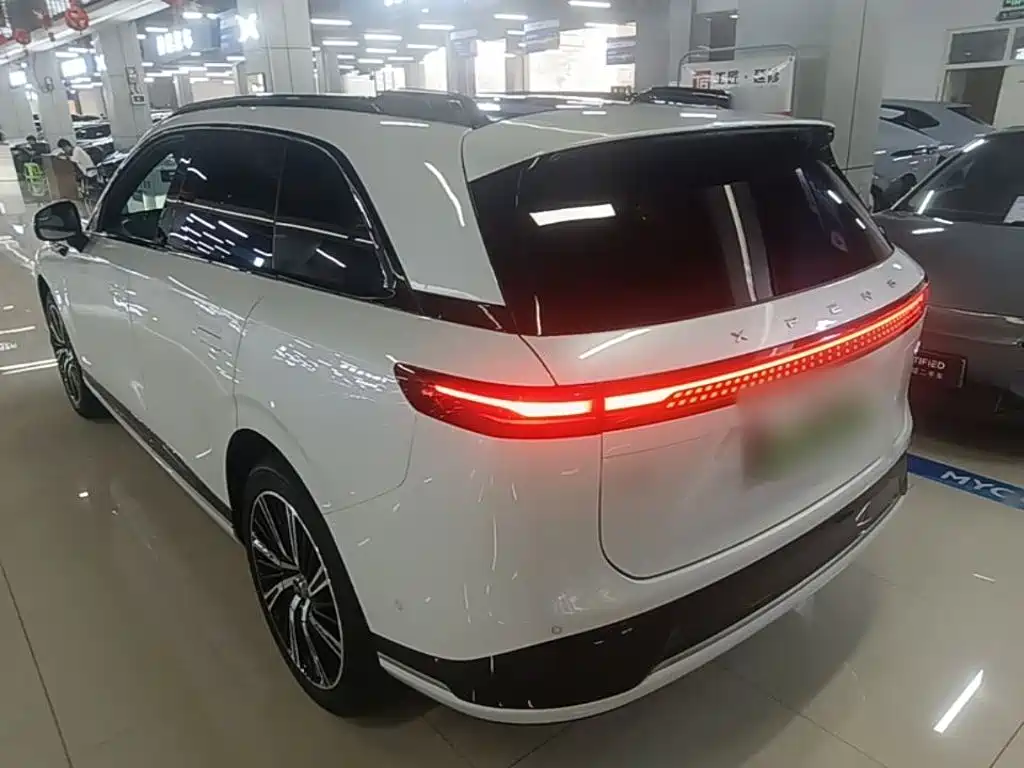 XPeng G9 — миниатюра 5