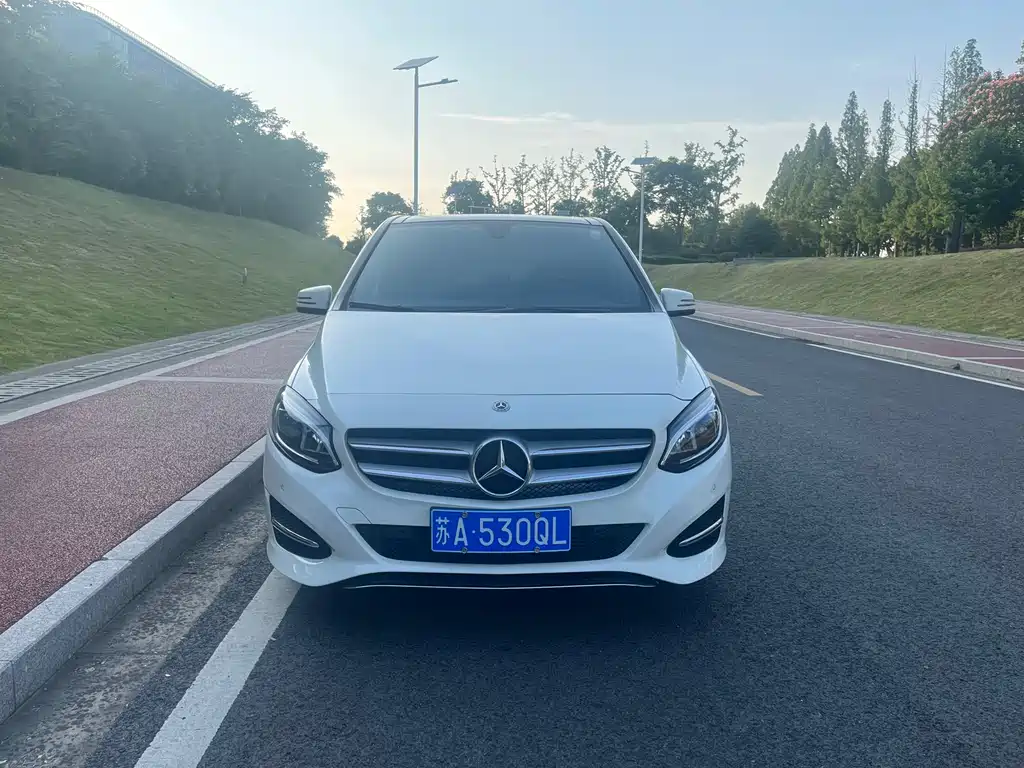 Mercedes-Benz B-Class B 2017 B 200 Fashion