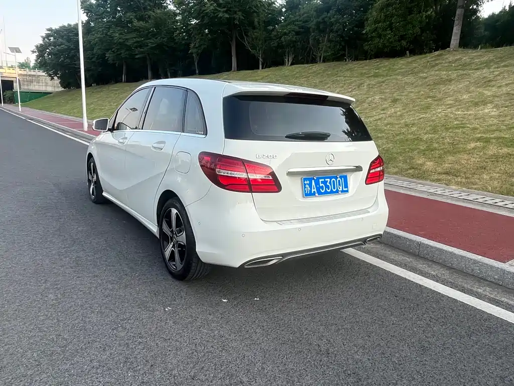 Mercedes-Benz B-Class B 2017 B 200 Fashion