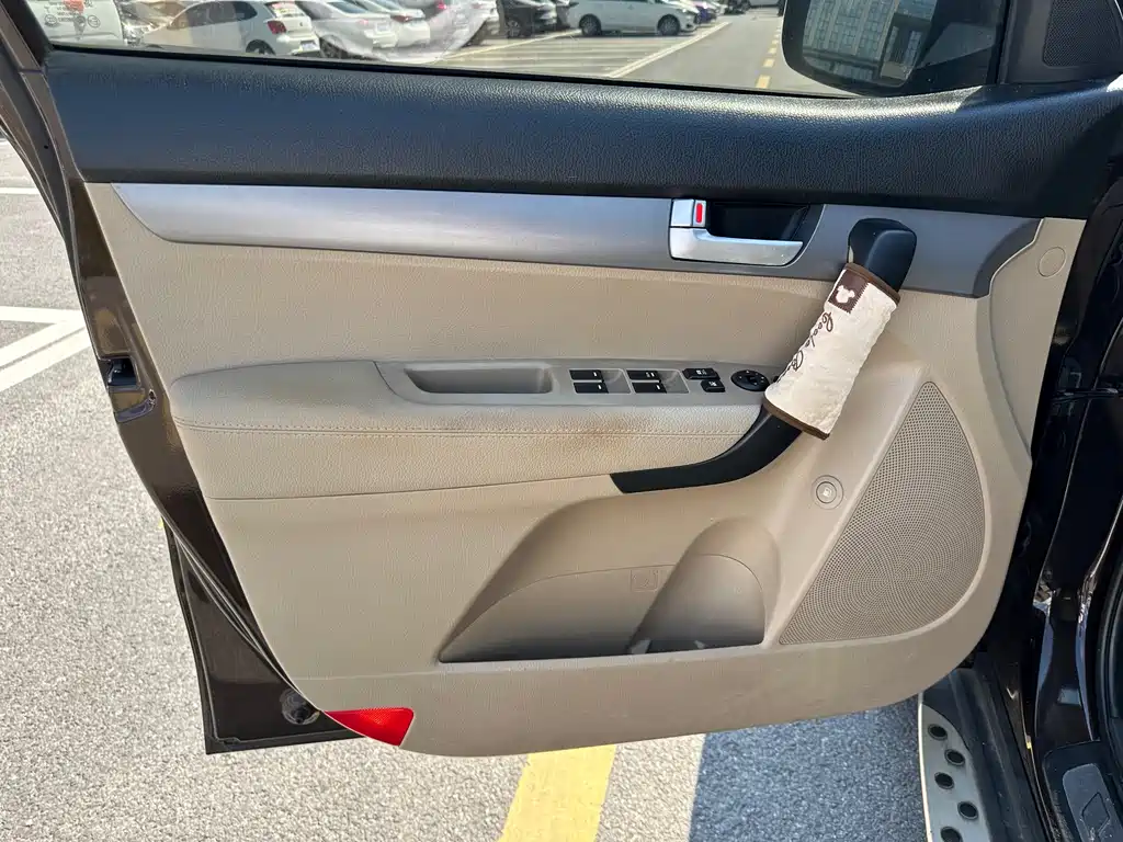 Kia Sorento 2013 2.2T 7 мест Comfort