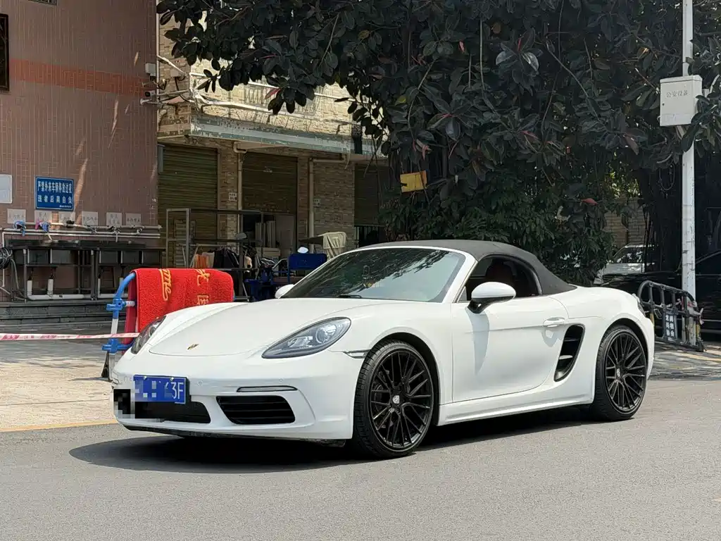 Porsche 718 2017