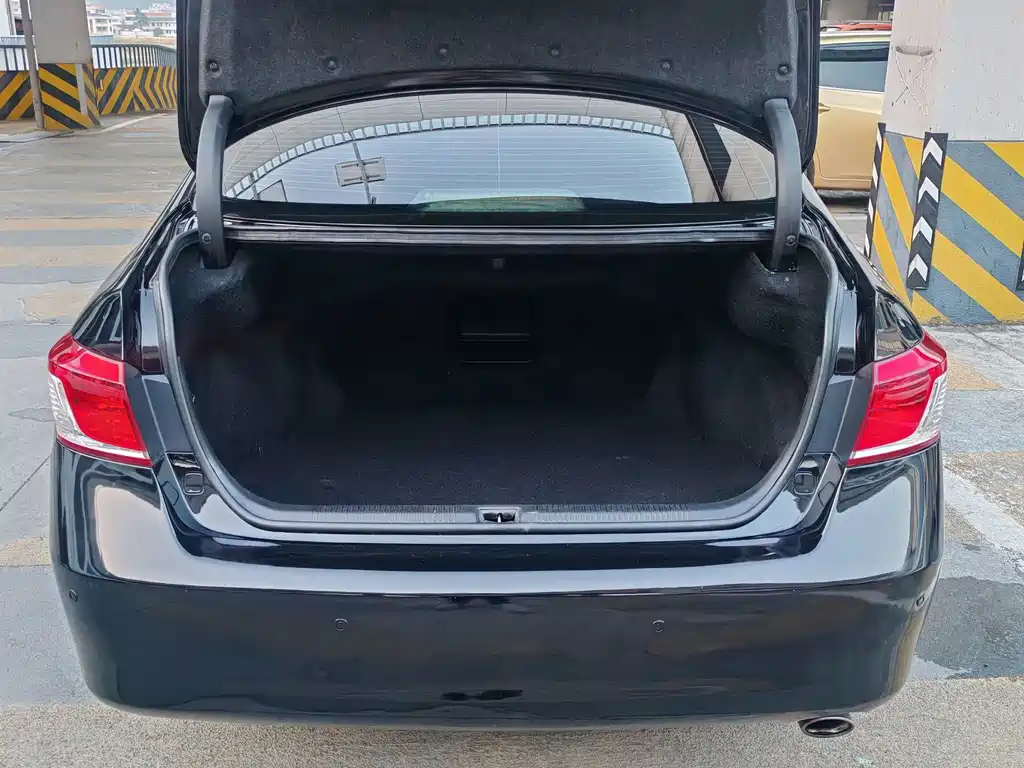 Lexus ES — миниатюра 13
