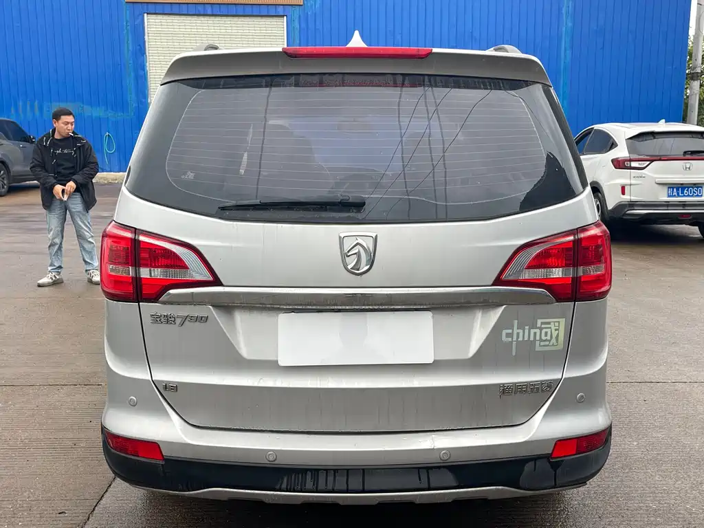 BAOJUN 730