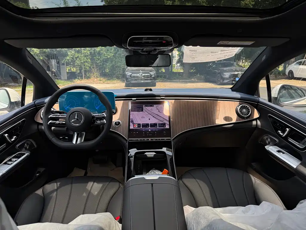 Mercedes-Benz EQE 2025 500 4MATIC