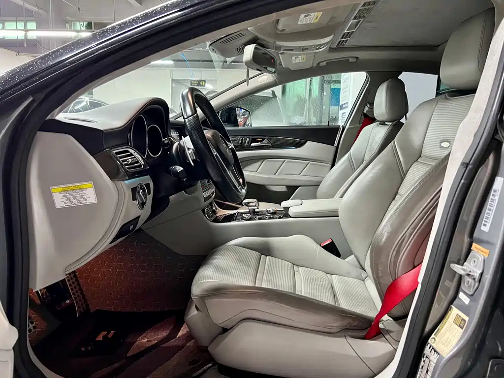 Mercedes-Benz CLS A MG 2012 AMG CLS 63