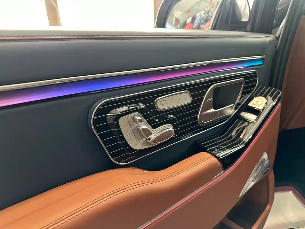 Mercedes-Benz Vito 2024 2.0T 7 мест