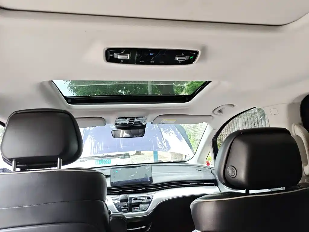 Roewe iMAX8 — миниатюра 9