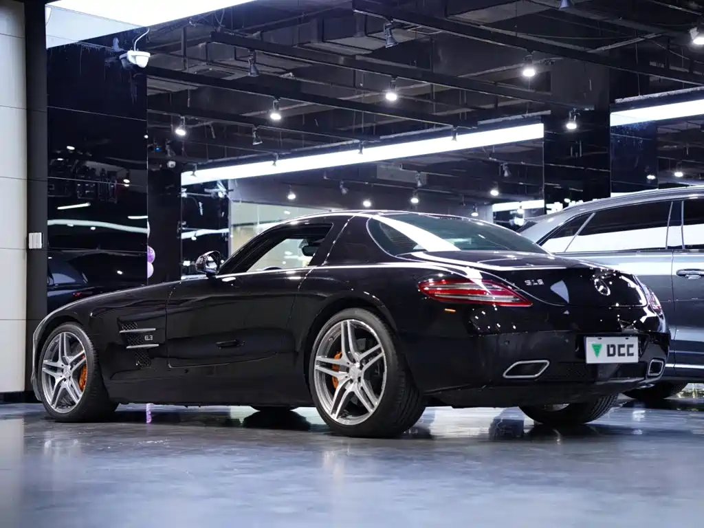 Mercedes-Benz SLS AMG — миниатюра 3