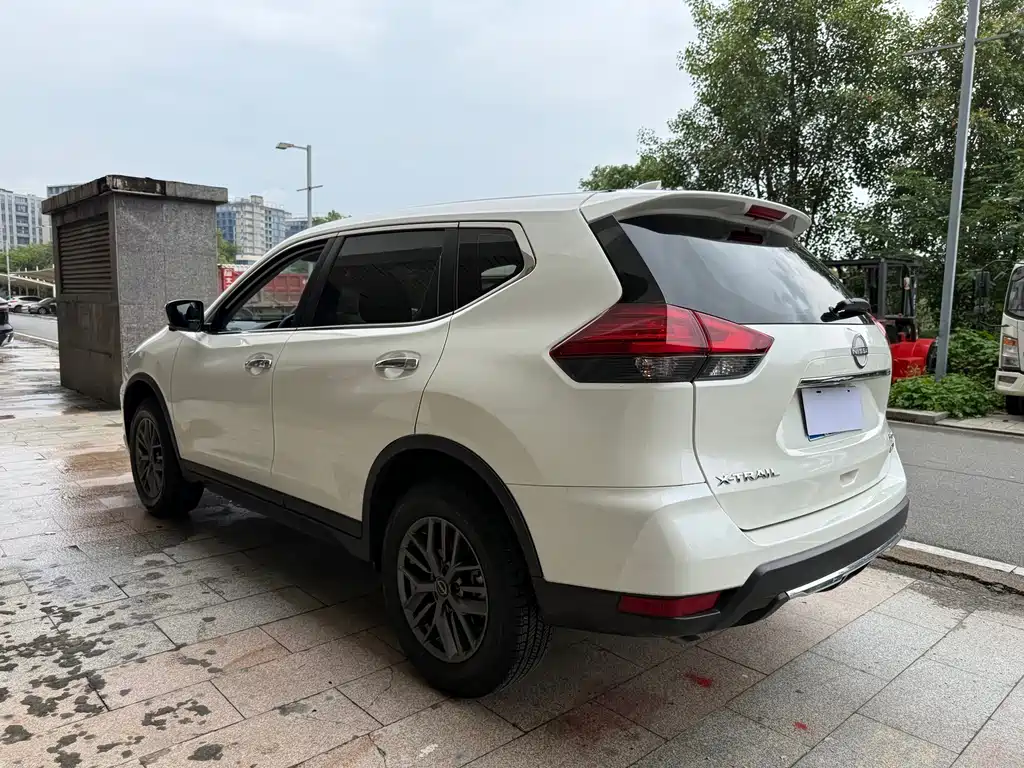 Nissan X-Trail — миниатюра 6