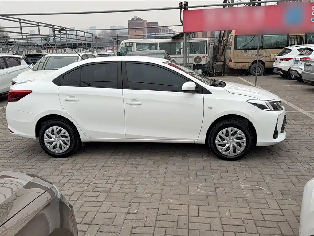 TOYOTA VIOS