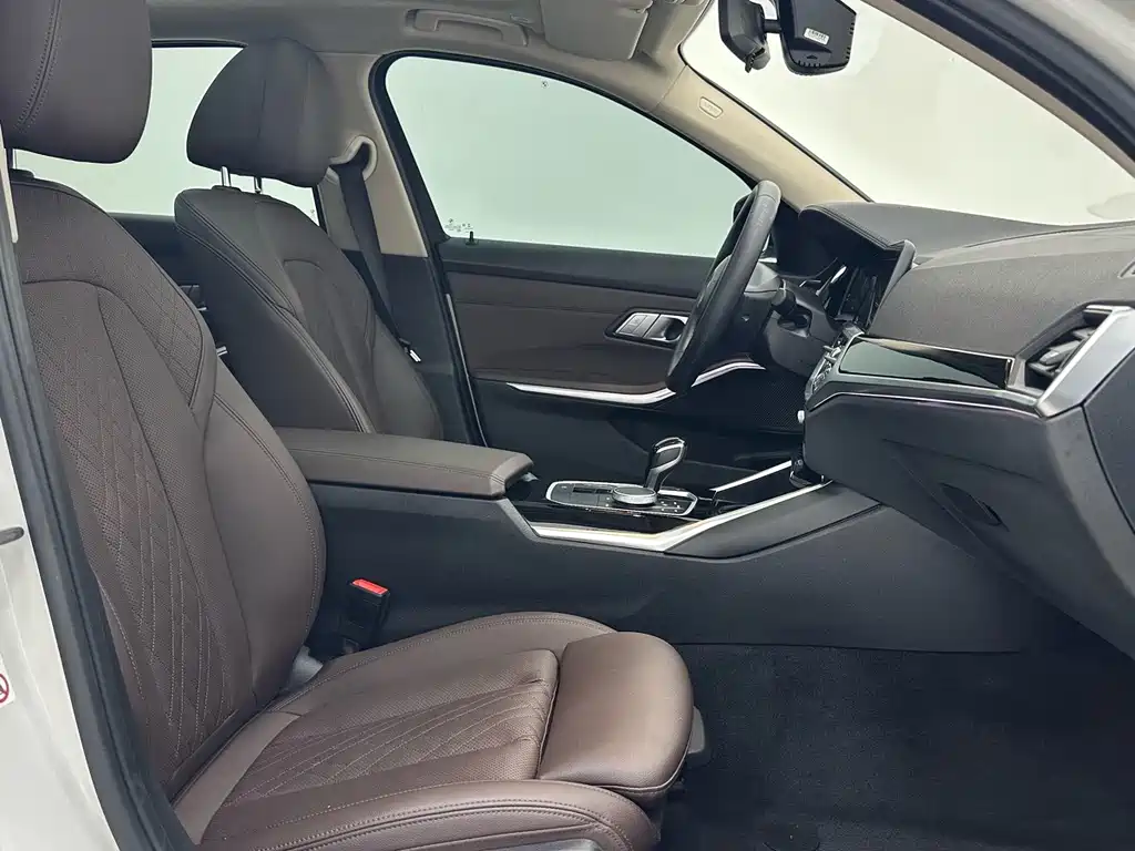 BMW 3 Series — миниатюра 8