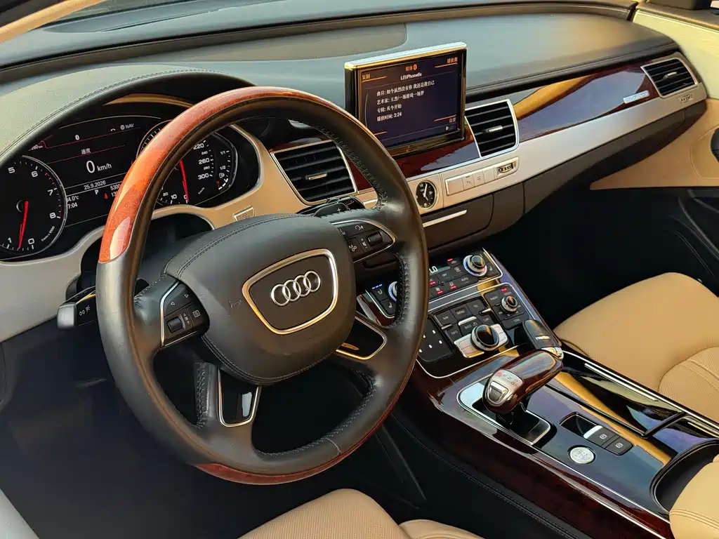 Audi A8 — миниатюра 8