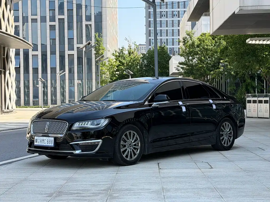 Lincoln MKZ 2019 2.0T Premium V