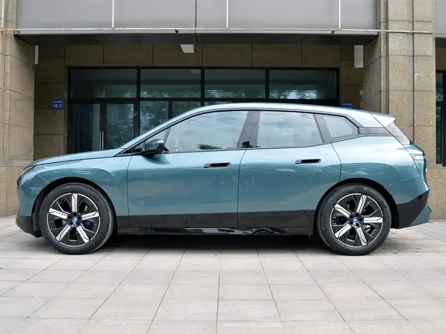 BMW iX 2022 xDrive40