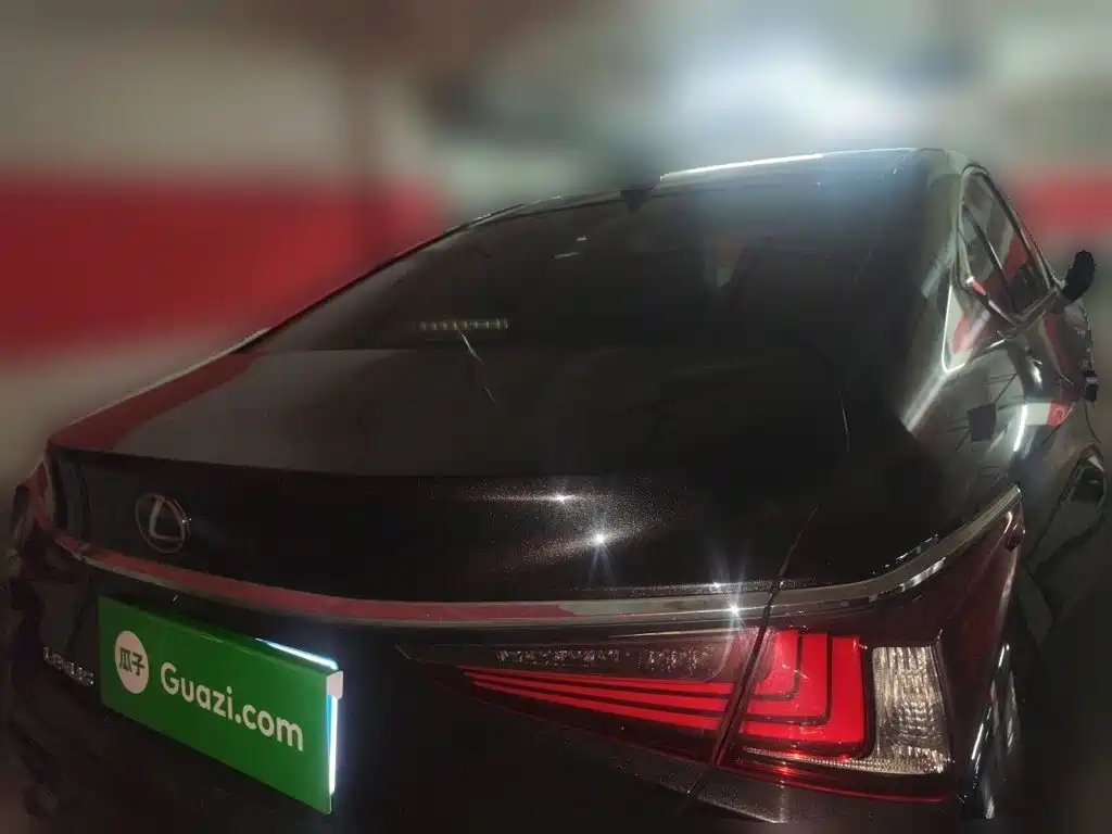 Lexus ES — миниатюра 3
