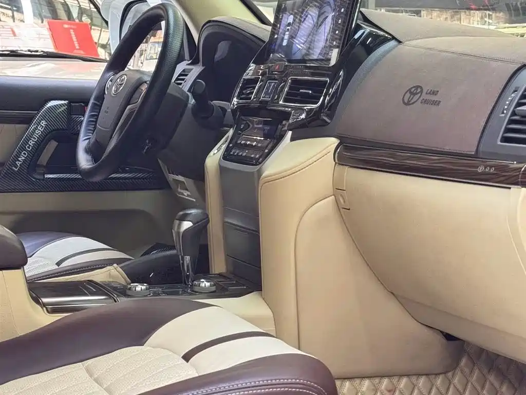 Toyota Land Cruiser 2015 4.0L V6