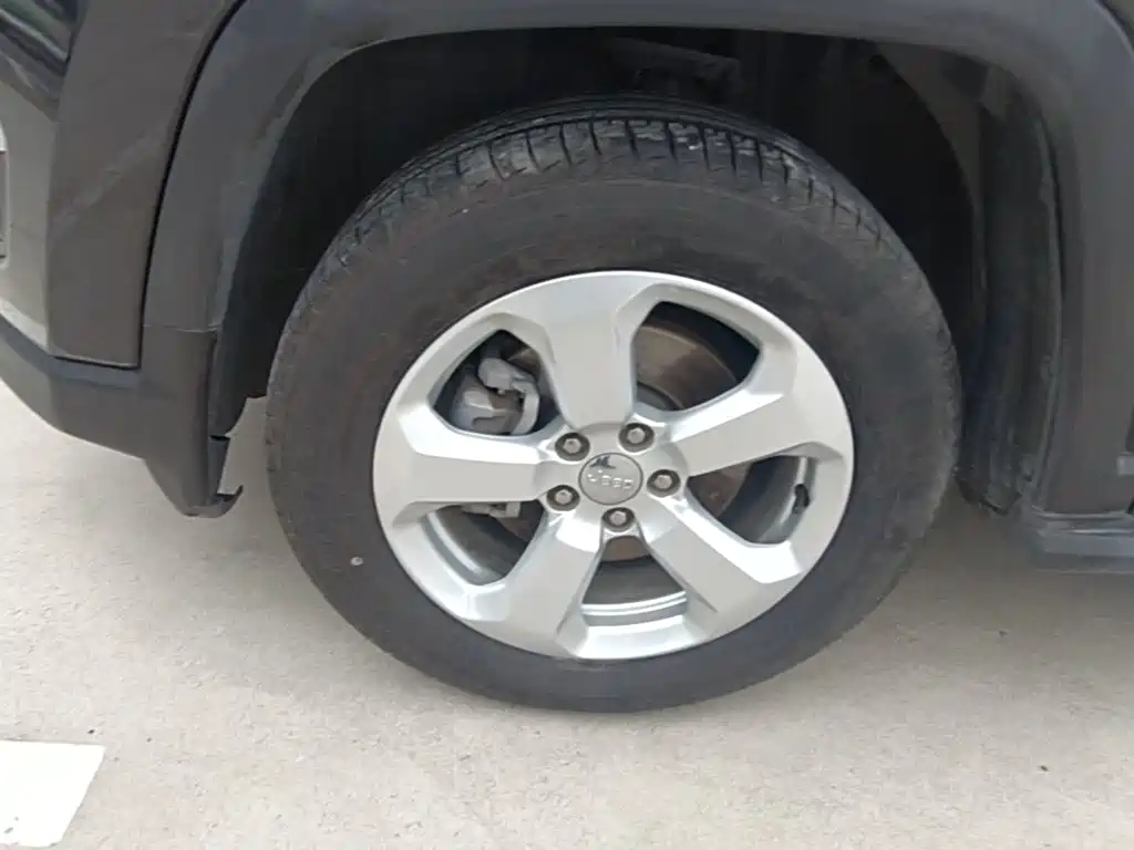 Jeep Compass — миниатюра 23