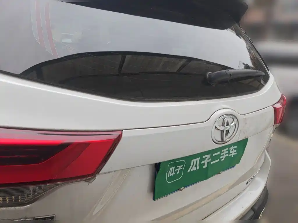 Toyota Highlander — миниатюра 3