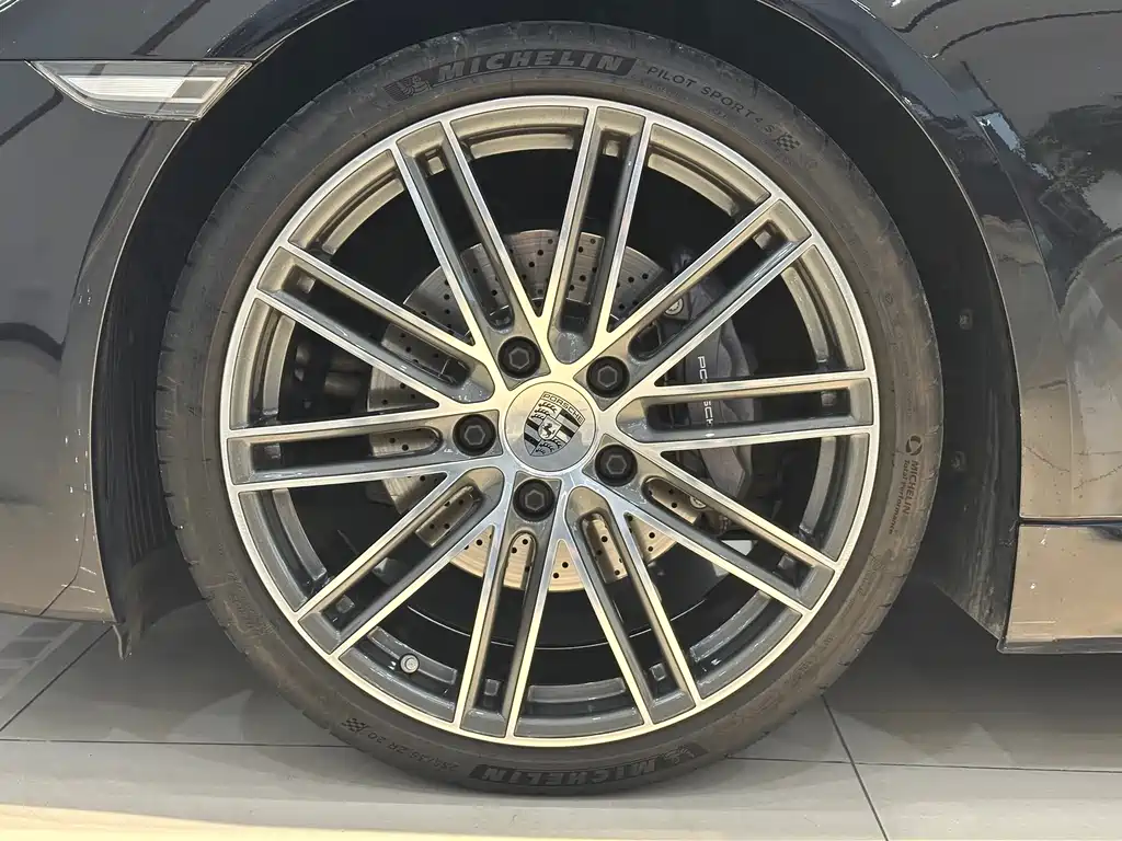 Porsche 718 2022 Cayman 2.0T