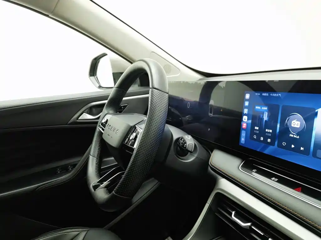 Roewe RX5 — миниатюра 22