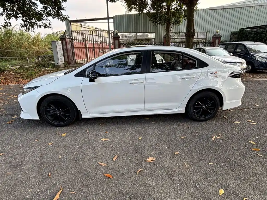 Toyota Corolla — миниатюра 7