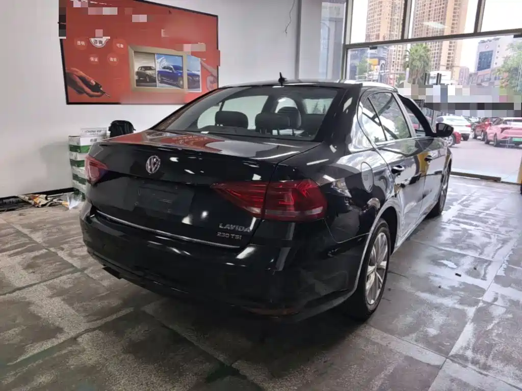 Volkswagen Lavida — миниатюра 7