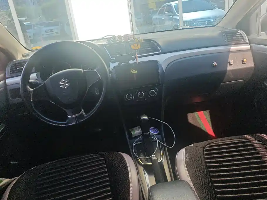 Suzuki Alivio — миниатюра 12