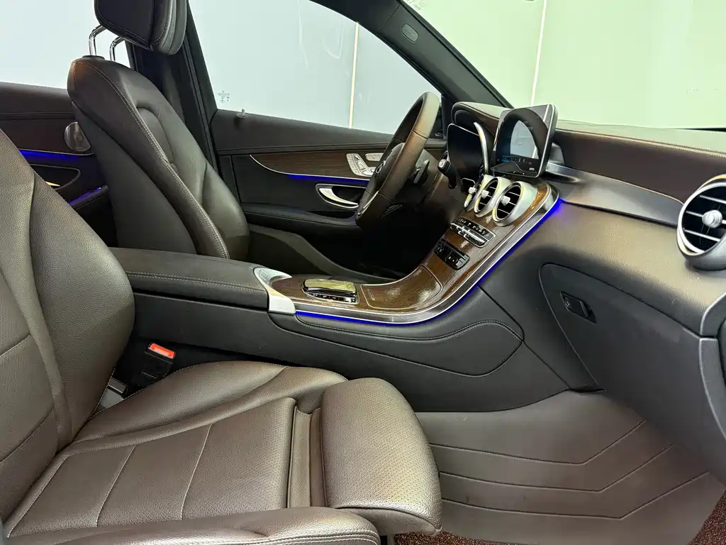 Mercedes-Benz GLC — миниатюра 7