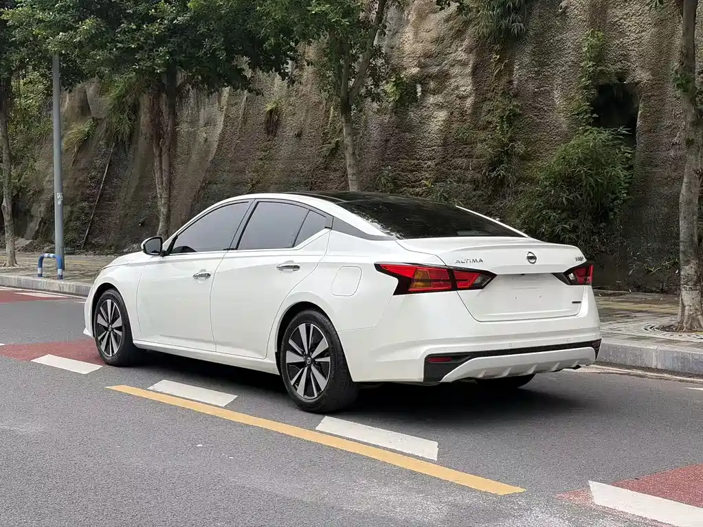 Nissan Teana — миниатюра 17