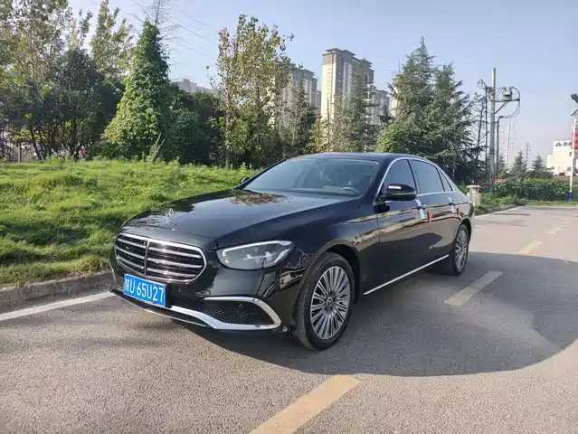 MERCEDES-BENZ E CLASS 2021