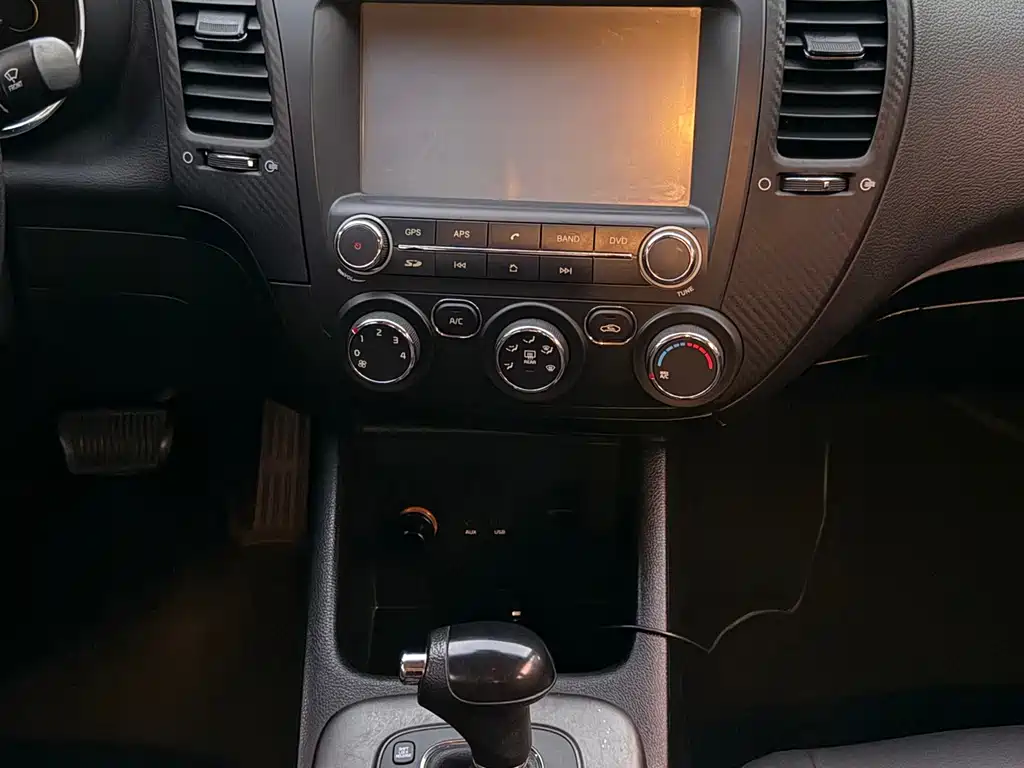Kia K3 — миниатюра 8