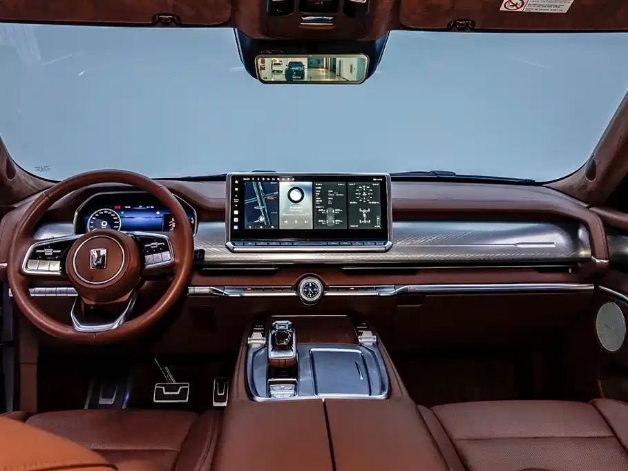 TANK TANK 700 NEW ENERGY