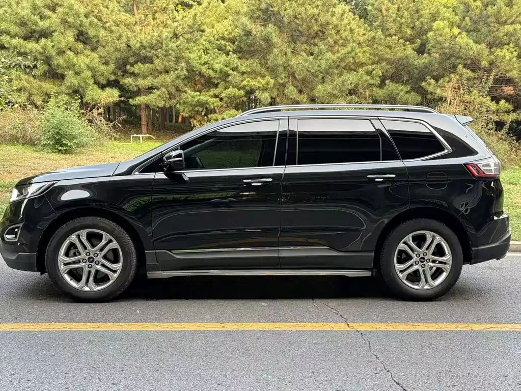 Ford Edge — миниатюра 3
