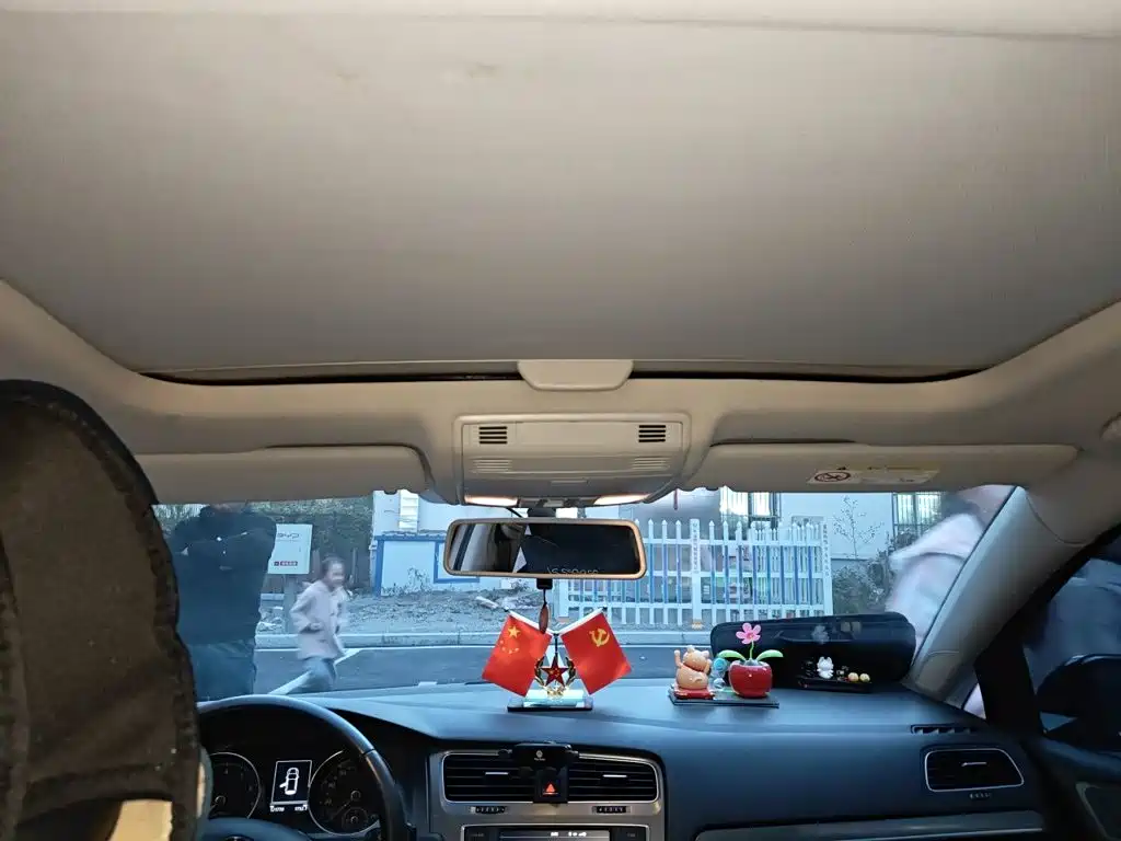 Volkswagen Golf — миниатюра 14