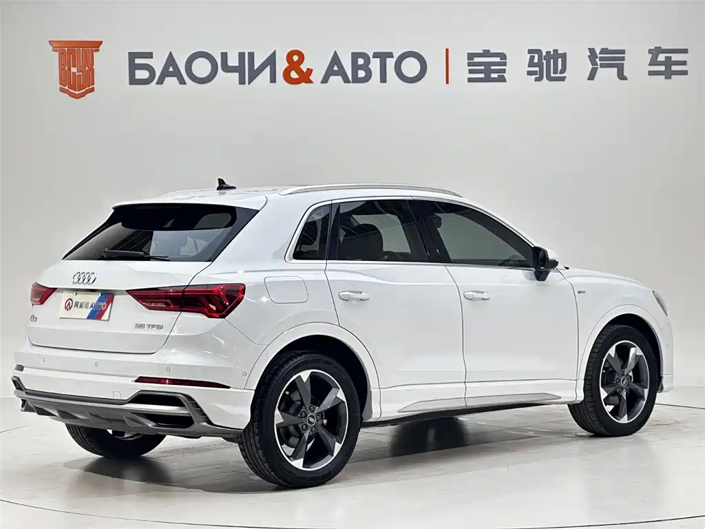 Audi Q3 2022 35 TFSI Fashion