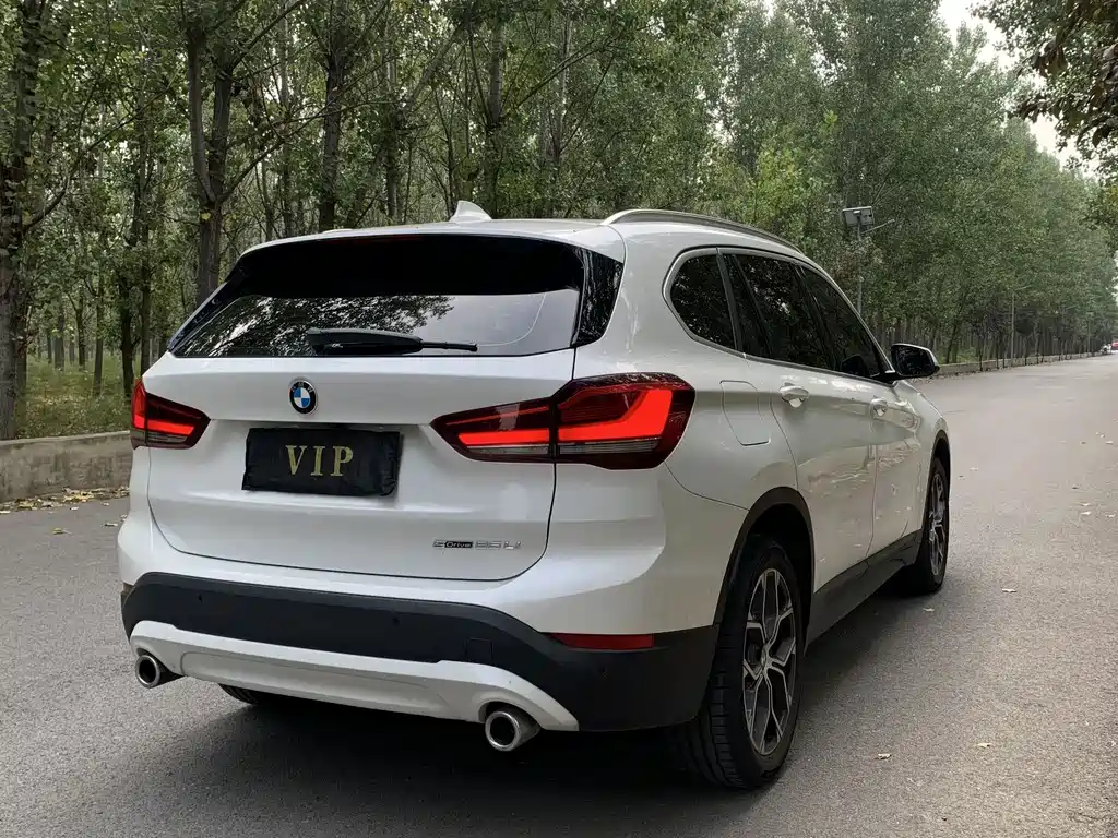 BMW X1 — миниатюра 10