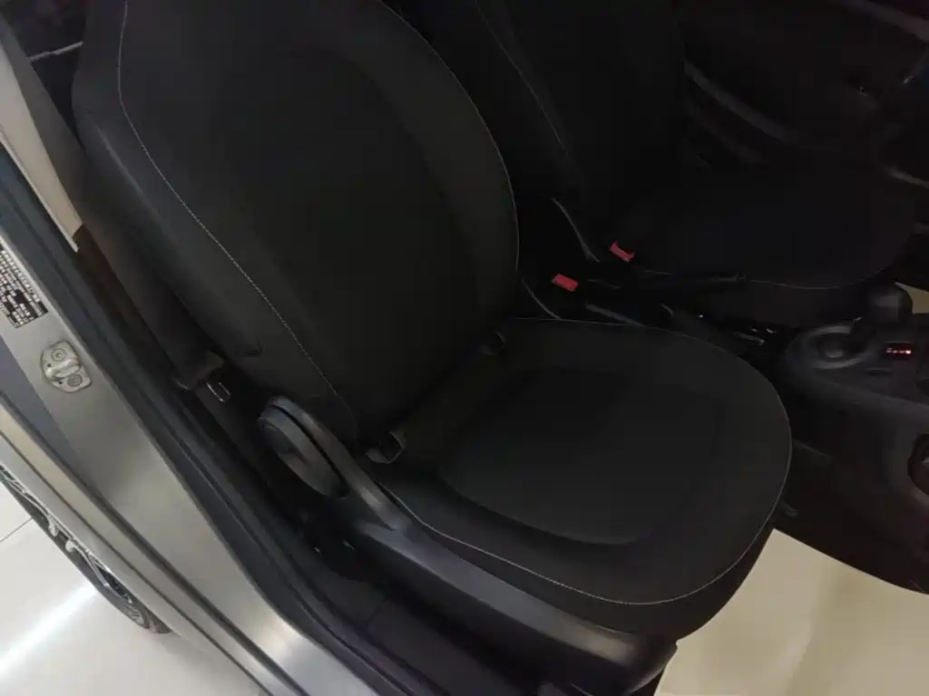 smart Smart Fortwo — миниатюра 25