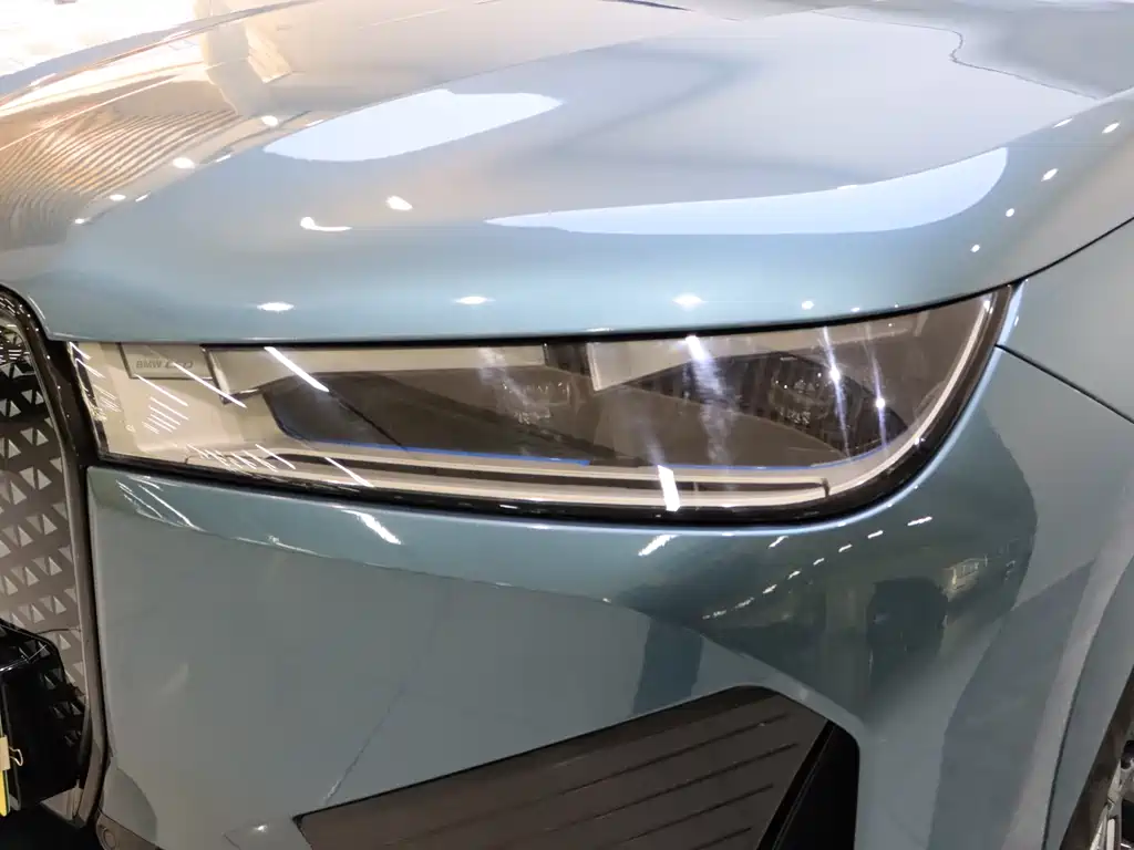 BMW iX 2023 xDrive40